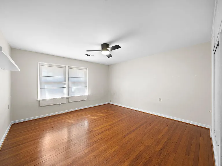 215 Fairbanks St — Photo 23