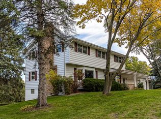 6955 Mariann Dr, Eden Prairie, MN 55346