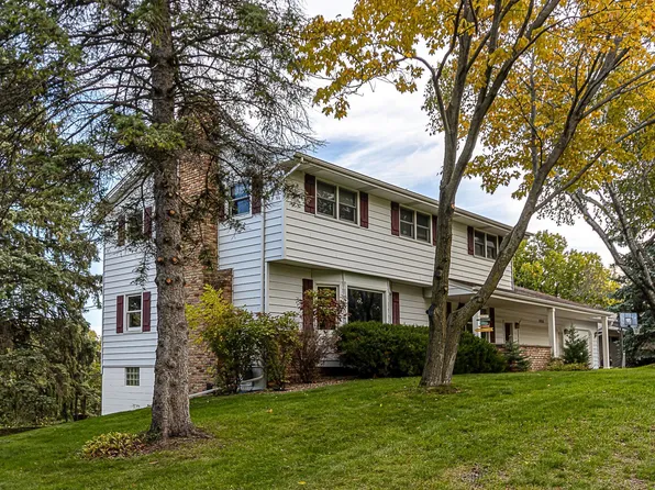 6955 Mariann Dr, Eden Prairie, MN 55346