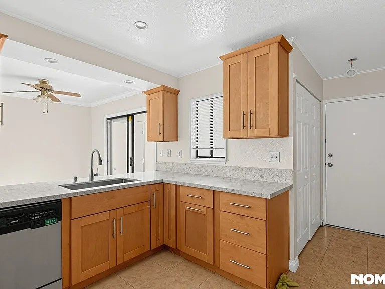 5335 Argos St — Photo 14