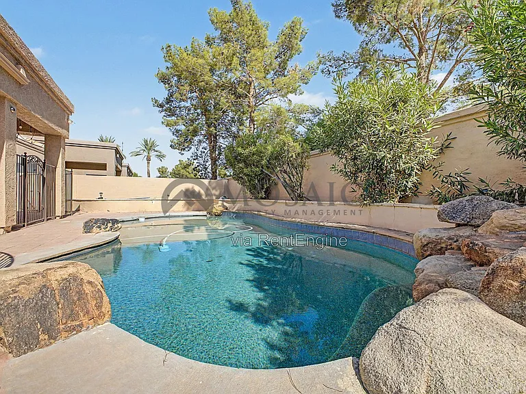 1819 E Cascade Dr — Photo 45