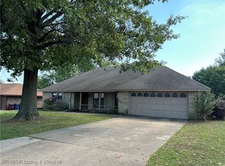 4910 S West St, Fort Smith, AR 72903