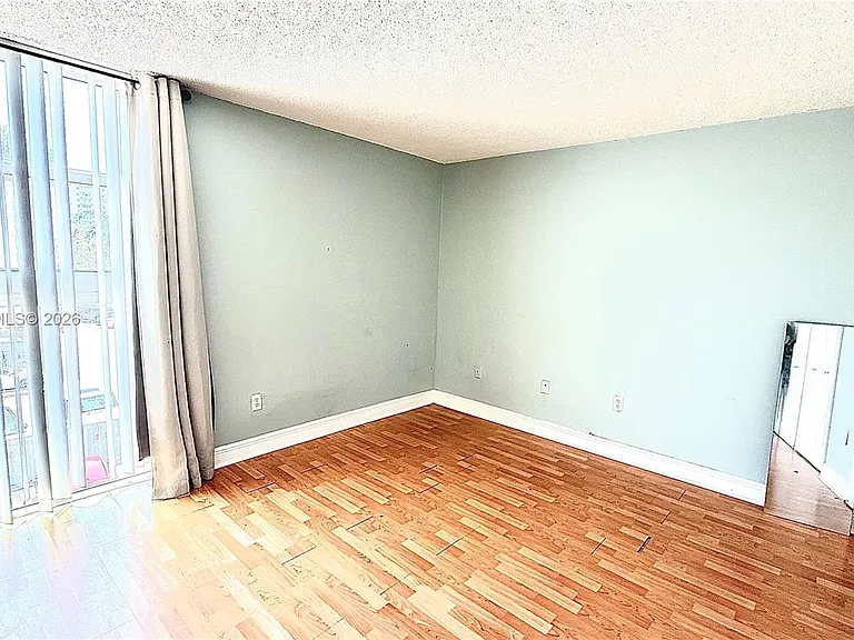 1035 West Ave #306 — Photo 8
