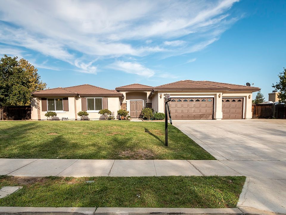 1st image of 922 Portofino Dr
