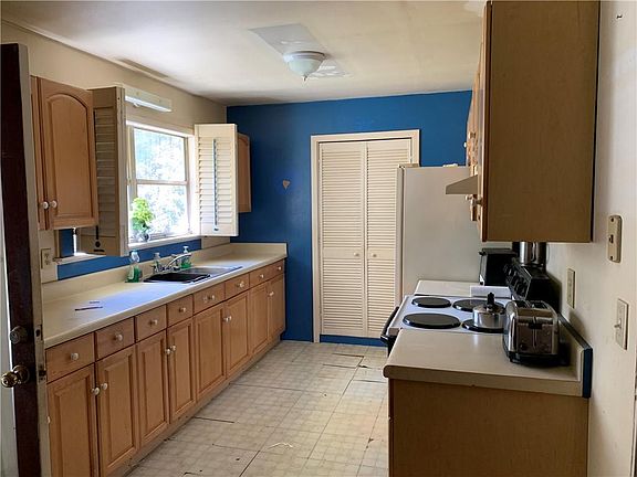 2nd image of 145 Barbers Cir