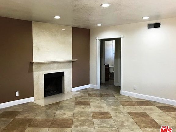 3rd image of 3821 W 186th St