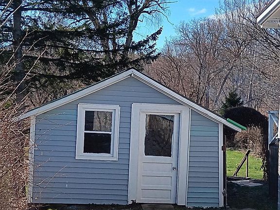 3rd image of 2092 N Bennington Road