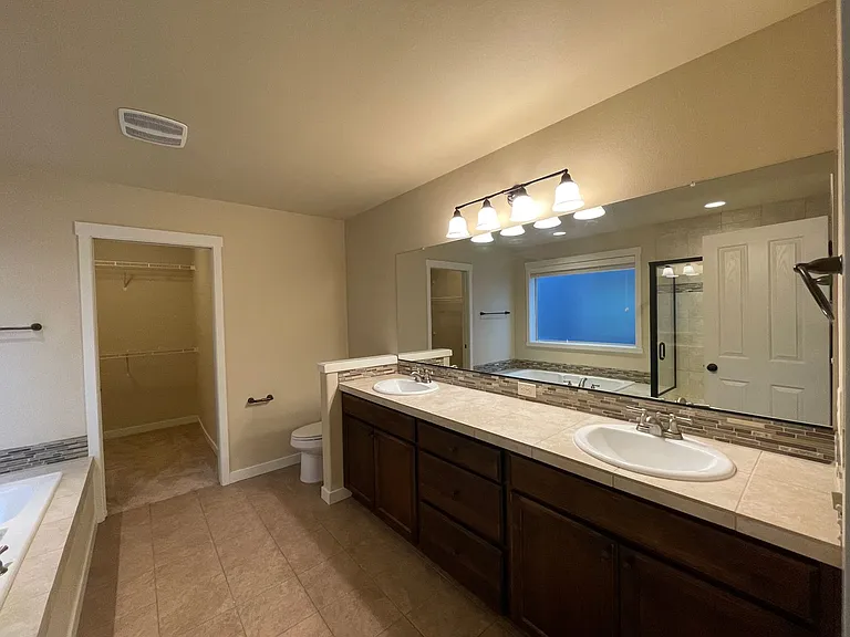 5783 SW Remington Dr — Photo 26