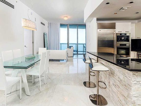 4th image of 17121 Collins Ave APT 4303