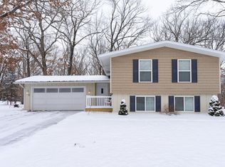 862 Homestead Dr, Moberly, MO 65270