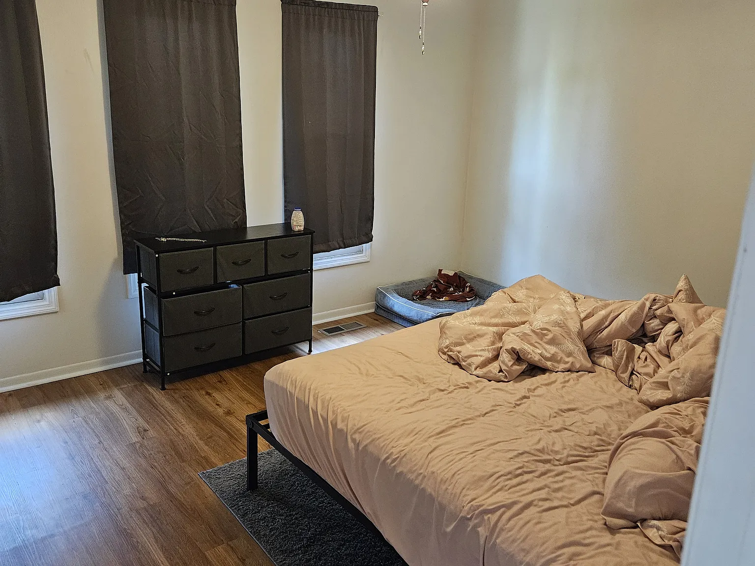 3 bed, 1.5 bath, 1050 sqft, $1,550 — Photo 3