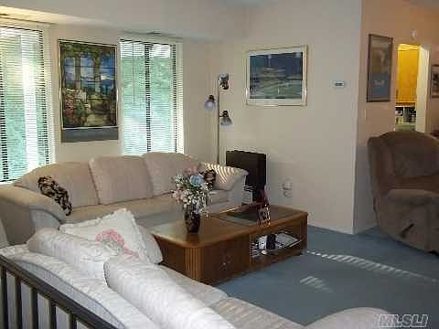 2nd image of 8 Juniper Ct