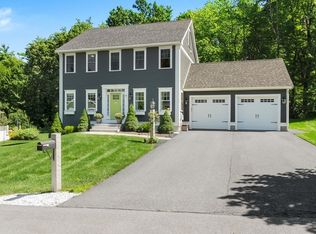 6 Locke Hill Ln, Amesbury, MA 01913