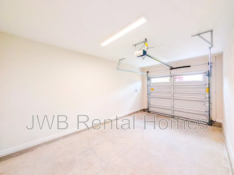 8617 Dandy Ave — Photo 13