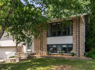 1010 Orchard Dr, Manitowoc, WI 54220