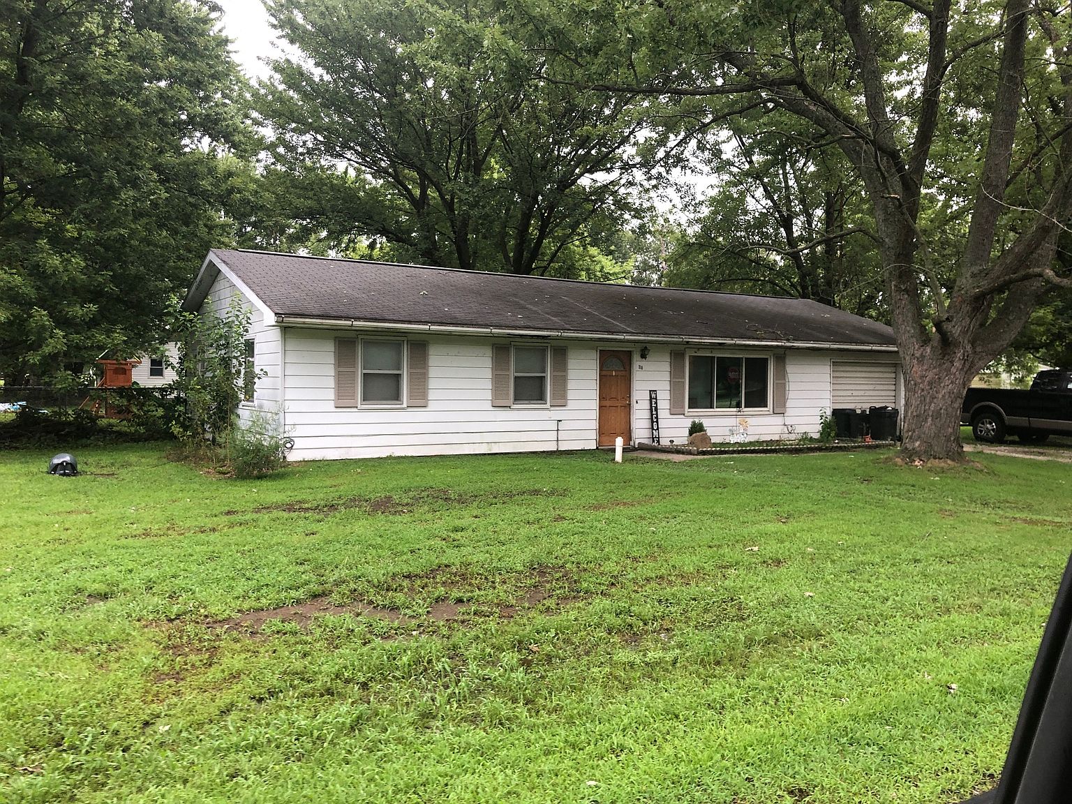 310 E Claude Ave, Patoka, IL 62875 | Zillow