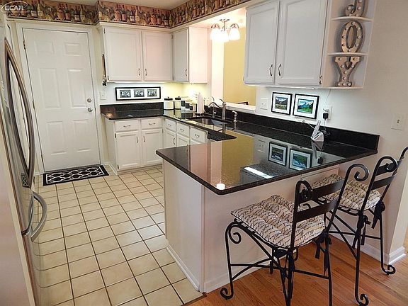 3rd image of 1455 Cedarwood Dr