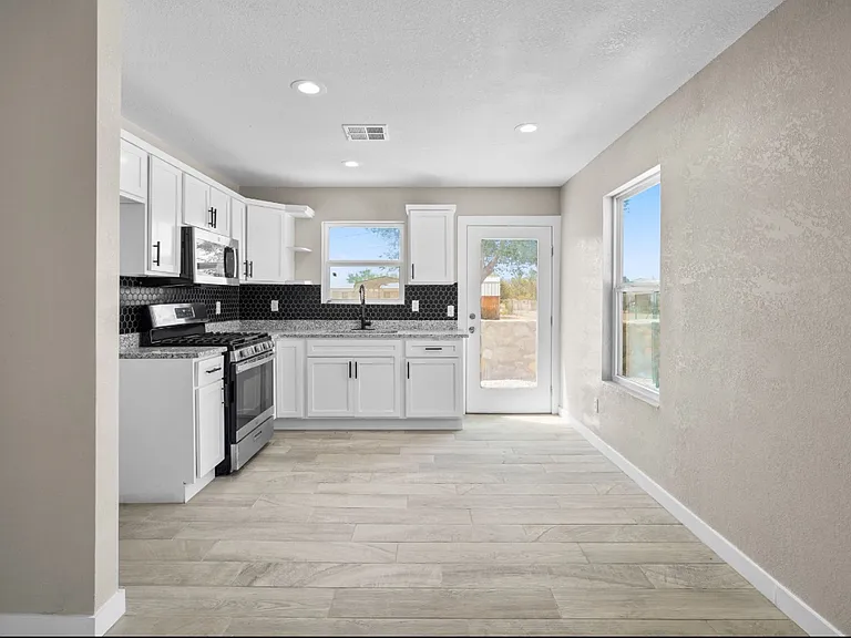 11721 Valle Del Paseo Dr #A-B — Photo 12