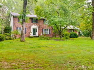 20 White Pine Rd, Monroe Township, NJ 08831