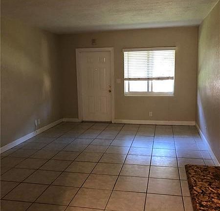 3rd image of 2643 NE 8th Ave APT 5