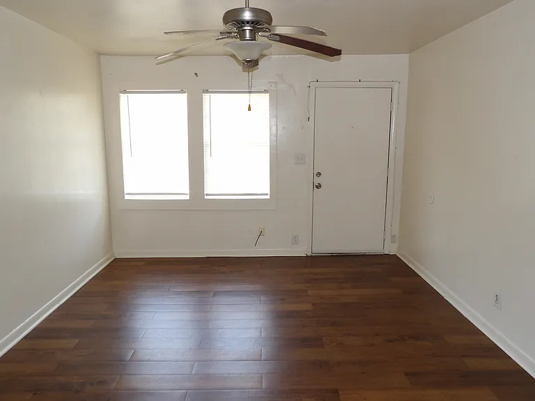 2604 NW Pollard Ave — Photo 2