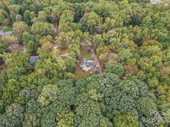 14254 Maple Hollow Ln, Mint Hill, NC 28227