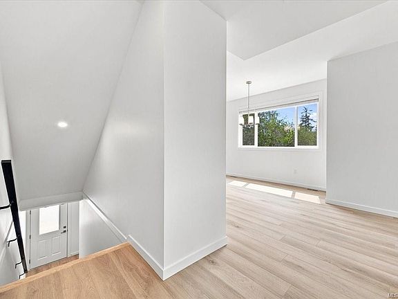 5th image of 26 Leam Rd