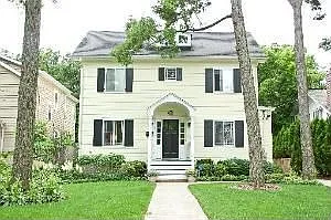 128 Linden Ave photo 1