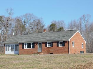 9893 Francisco Rd, Farmville, VA 23901