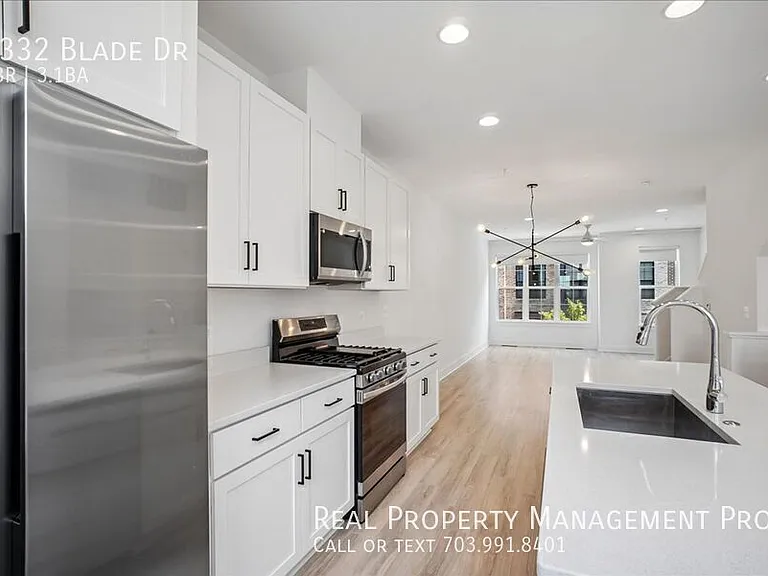7332 Blade Dr — Photo 6
