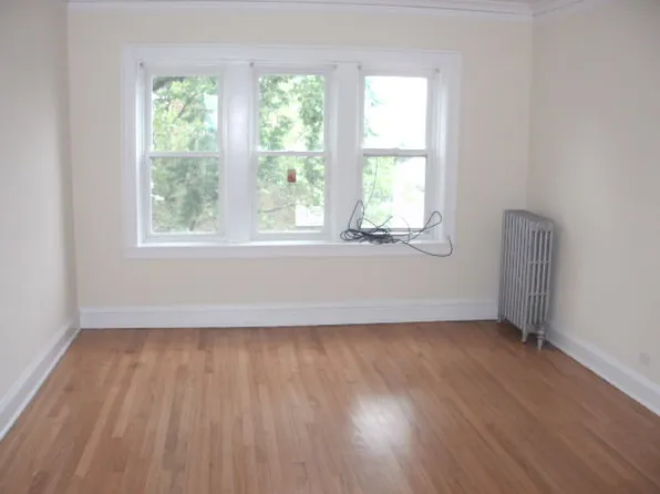 5206 W Schubert Ave APT 3, Chicago, IL 60639