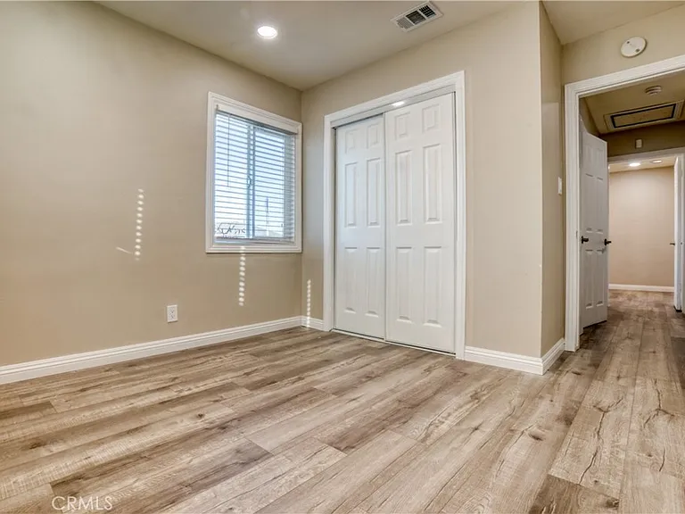 13903 S Zamora Ave — Photo 8