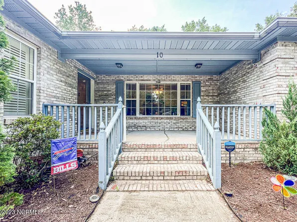 10 Canal Way Court, Calabash, NC 28467