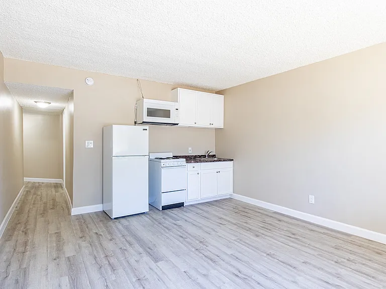 Tujunga Apartments — Photo 8