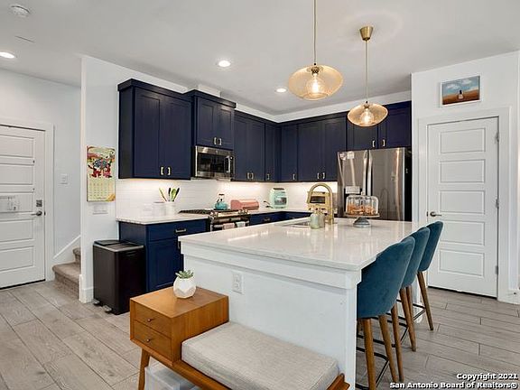 4th image of 7930 TEAK LN