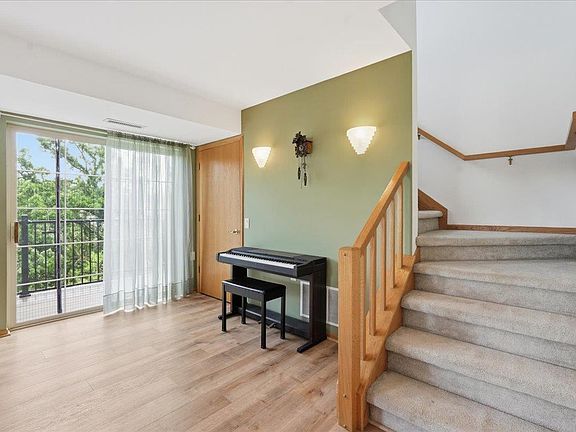 5th image of 3027 Stratton Way