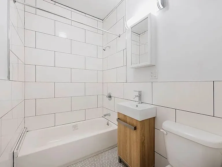 415 Himrod St #3F — Photo 7