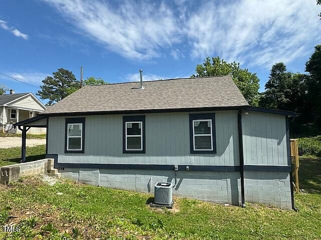 2nd image of 403 Spring Ct