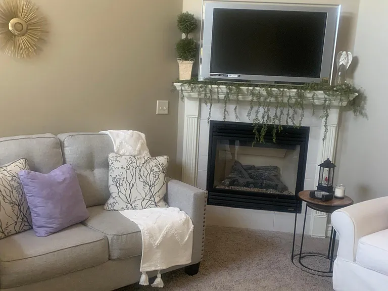 654 Georgetown Ct #A — Photo 2