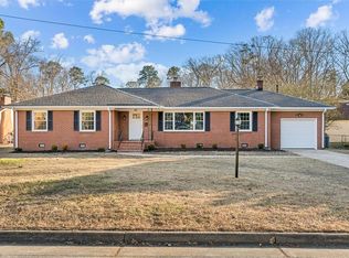 557 Blount Point Rd, Newport News, VA 23606