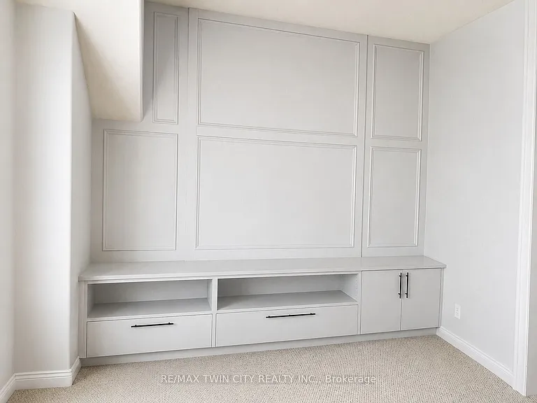 72 Newcastle Dr — Photo 14