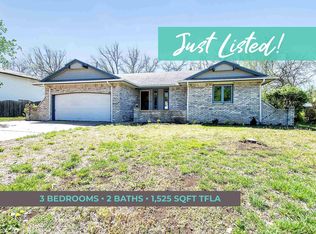 29 E Huntington Rd, Augusta, KS 67010