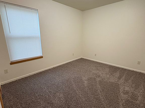 5th image of 317 W Olive Ave