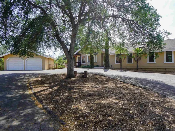 19953 Haystack Rd, Sonora, CA 95370