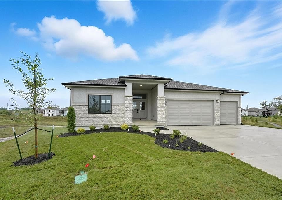 1st image of 1606 NW 106th Ter