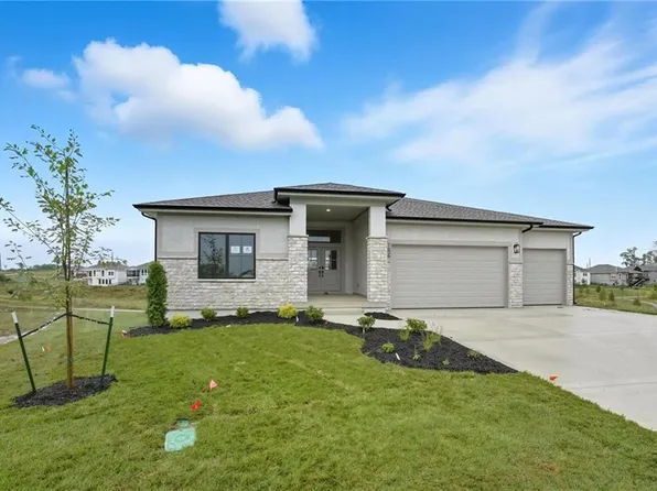1606 NW 106th Ter, Kansas City, MO 64155