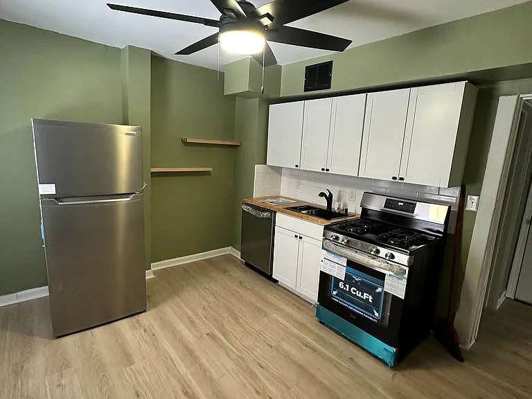 1241 Lincoln Ave #2 — Photo 1