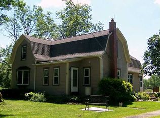 8530 E Eden Rd, Eden, NY 14057