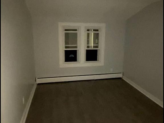 3rd image of 309 Spruce St #1/2