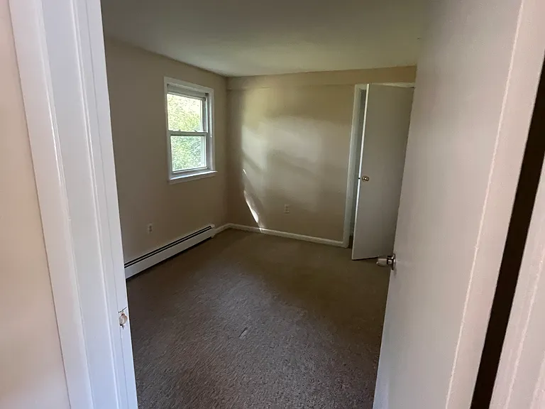 45 Lincoln St #B — Photo 11
